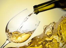 Vinitaly 2017, piattaforma per il business del vino sempre più internazionale. L’edizione “50+1” chiude con 128mila presenze da 142 nazioni. Oltre 30mila i top buyer stranieri, in aumento dell’8 per cento