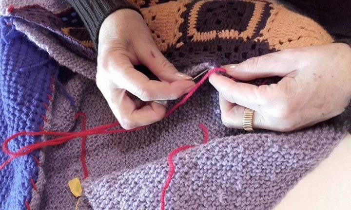 Servizi sociali. Opera d’arte ‘La coperta per Giulietta’: “AAA Cercasi Volontari!”.