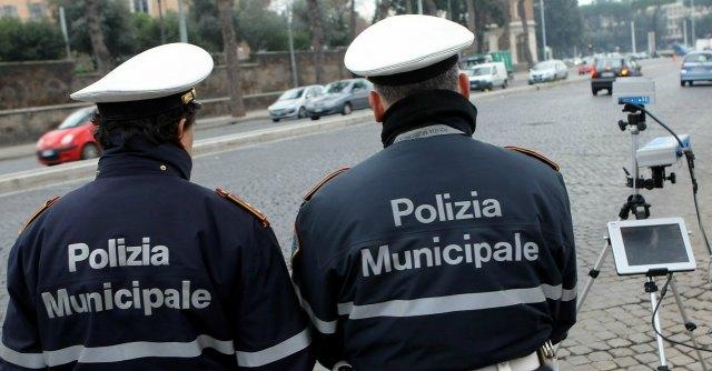 Polizia Municipale: arrestato spacciatore. In serata controlli antidegrado