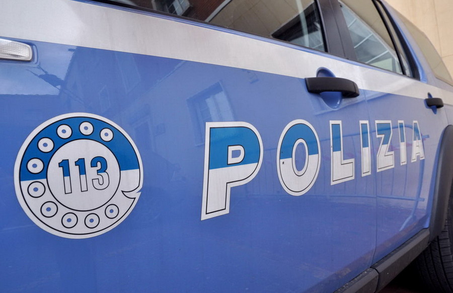 Estradato minorenne per abusi sessuali