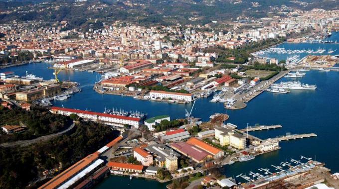 Community di La Spezia: restino in Liguria i soldi prodotti dai porti della Regione