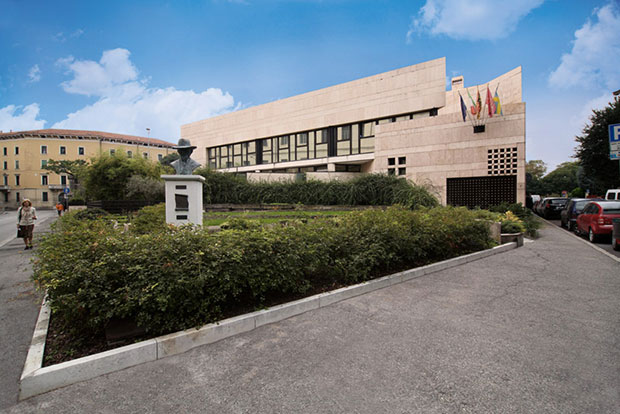 Edilizia residenziale pubblica: pubblicata oggi la legge di riforma delle ATER (N. 39/2017)