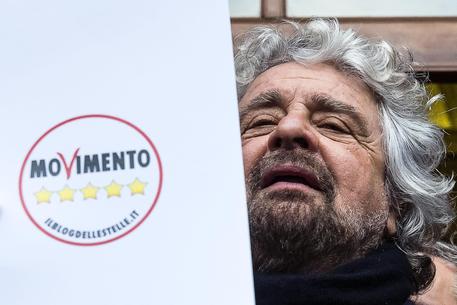 M5S cambia simbolo, in logo “blog delle Stelle”