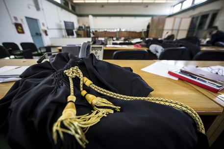 Narcotizzò e uccise fidanzati, ergastolo