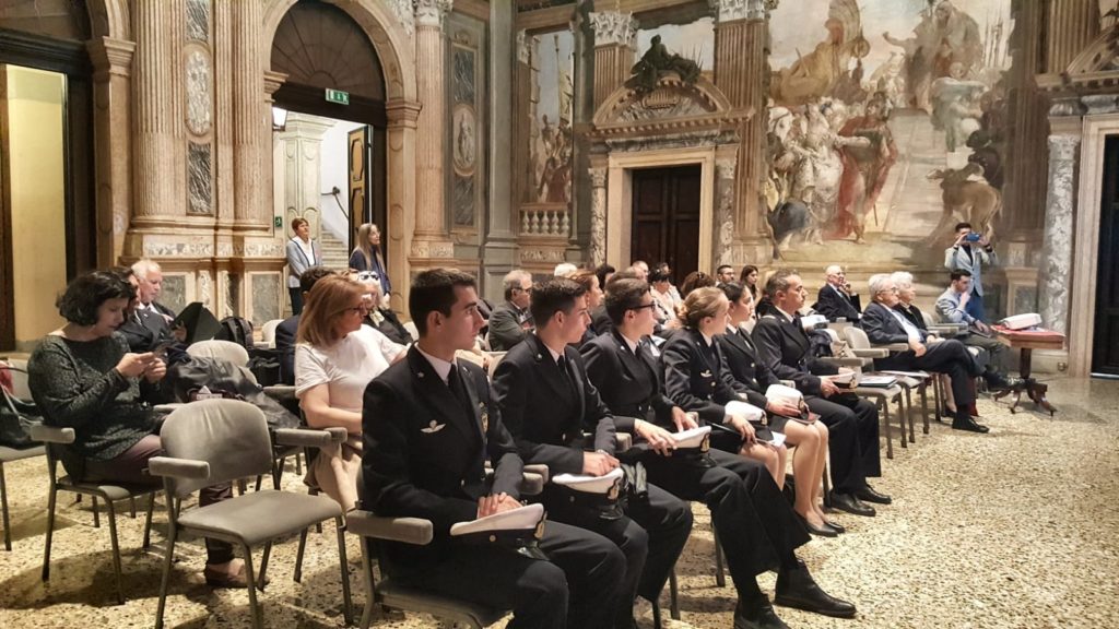 La vicesindaco porta i saluti dell’Amministrazione comunale al convegno “Europa e le relazioni transatlantiche: un punto di svolta?” a Palazzo Labia