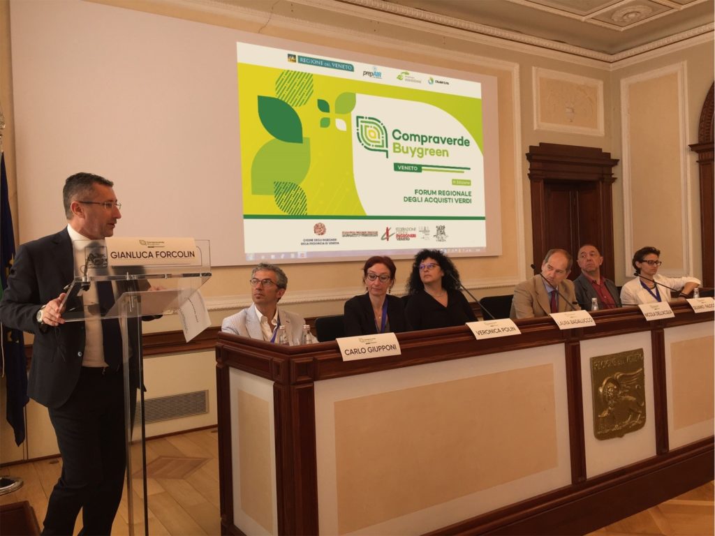 Inaugurata a Venezia la terza edizione del forum “Compraverde Veneto”. Vicepresidente Forcolin, “Gli acquisti verdi, esempio concreto di economia circolare”