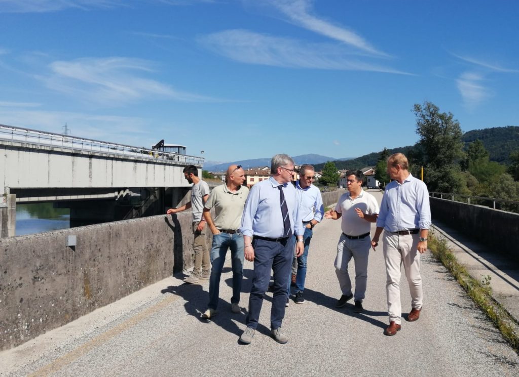 Difesa del suolo. Sopralluogo a Cesana in comune di Borgo Valbelluna. Bottacin, “Interventi per almeno un milione di euro per risolvere il problema degli allagamenti”