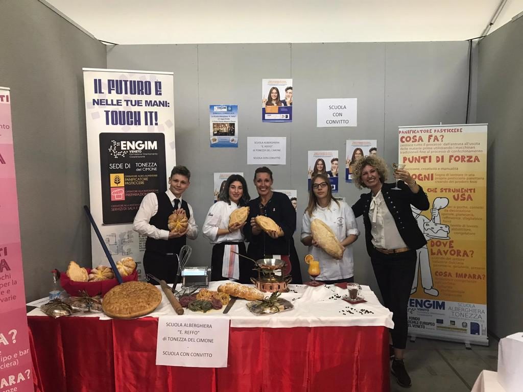 Scuola: Donazzan ad Expo di Bassano, “Apprezzata occasione di orientamento, che valorizza i percorsi tecnici e professionali e l’incontro coerente tra studenti, scuole e aziende”