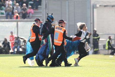 Invade Mapei Stadium, Daspo al parà
