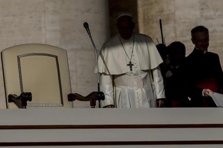 Libro Nuzzi, Vaticano sull’orlo del crac