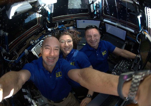 Al via la passeggiata spaziale