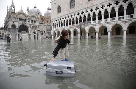 Venezia. Zaia formalizza la richiesta di stato di emergenza nazionale