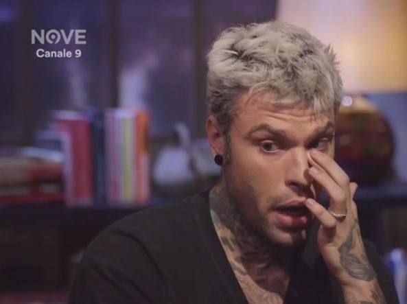 Fedez: ‘Sono a rischio sclerosi multipla’