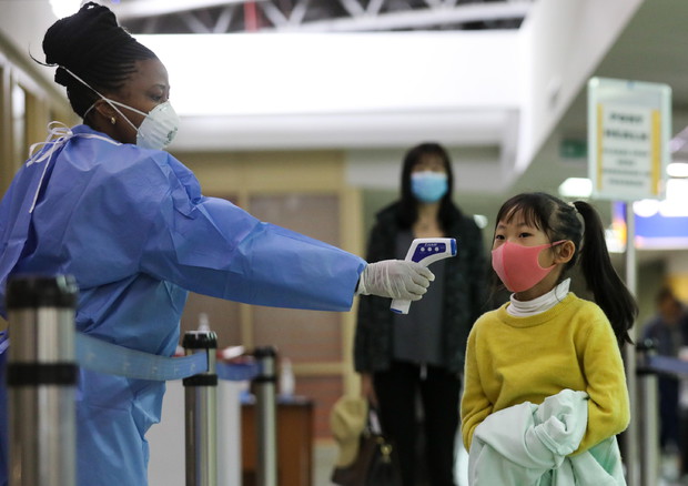 Coronavirus. Regione Veneto: la competenza dei controlli della temperatura negli aeroporti è nazionale. Messi a disposizione i volontari