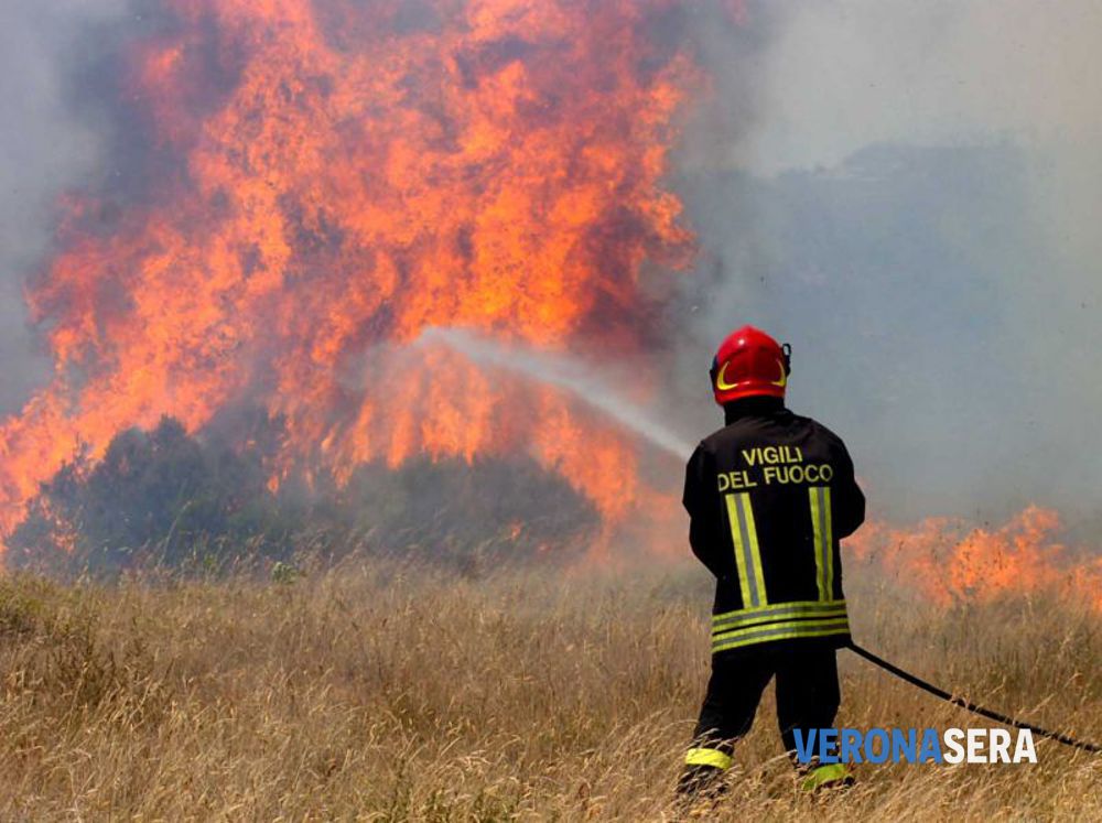 Protezione Civile. Dichiarato lo stato di grave pericolosità per incendi boschivi nelle province di Vicenza e Verona