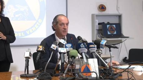 Situazione Covid Veneto. Zaia, “Restiamo zona bianca, ma serve rispetto delle regole e degli accorgimenti richiesti”