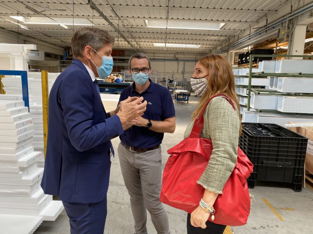 Assessore regionale al lavoro visita il gruppo ALPAC di Schio: “Investimenti in ricerca e sviluppo alla base della crescita in era Covid”