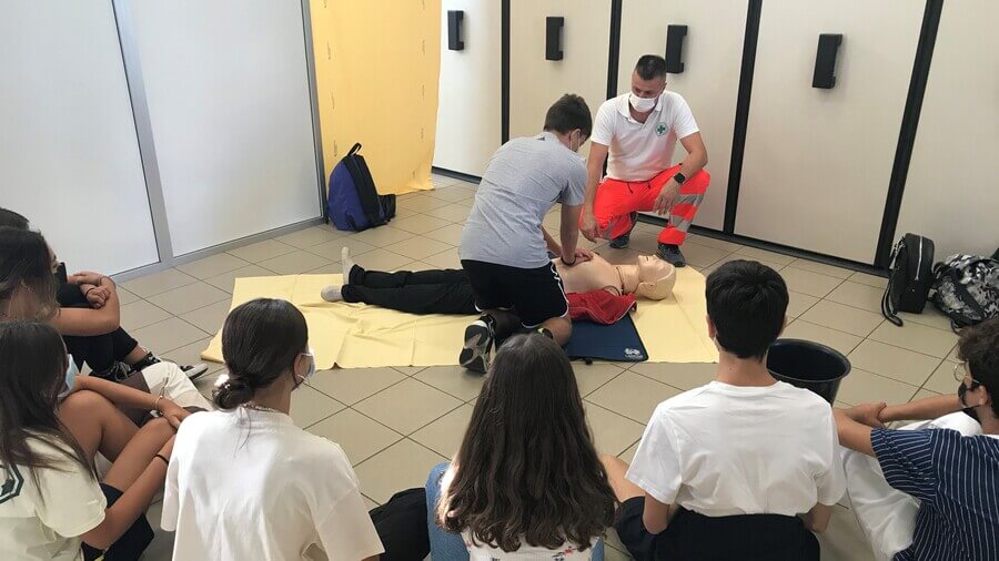 Verona, studenti «Fuoriclasse»: in 220 scelgono Croce Verde