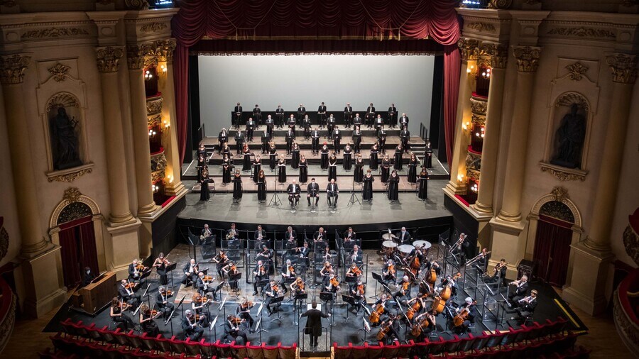Piena capienza al Teatro Filarmonico di Verona. 14 serate di opere e concerti dal 31 ottobre al 18 dicembre