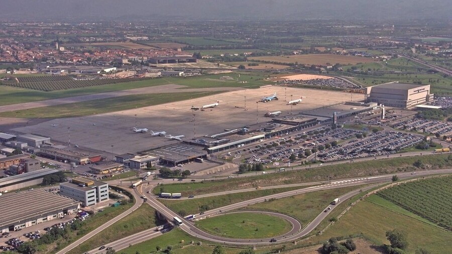 Buone notizie per il collegamento ferroviario tra Porta Nuova e il Catullo, approvato anche l’acquisto di nuove azioni dell’aeroporto