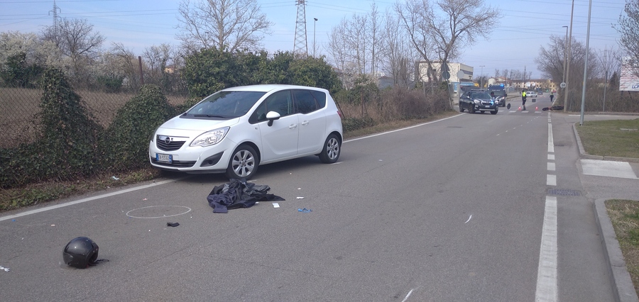 Deceduto il motociclista ferito in un incidente in via Apollo