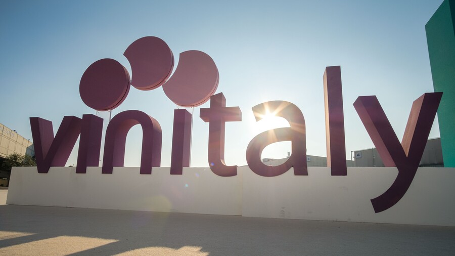 Vinitaly 2022 si preannuncia un grande successo: sale a 680 il numero di ‘Super Acquirenti’ attesi a Verona