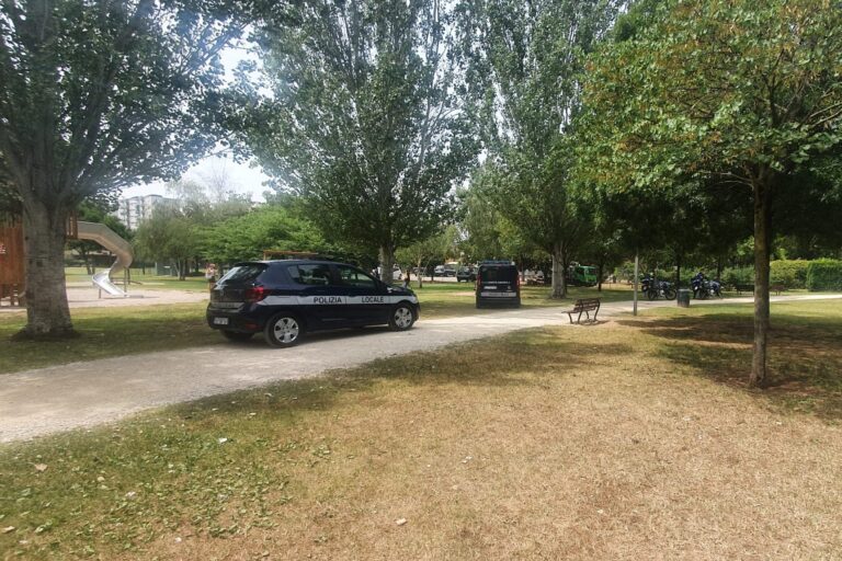 Controlli al parco San Giacomo, in azione anche l’unità cinofila